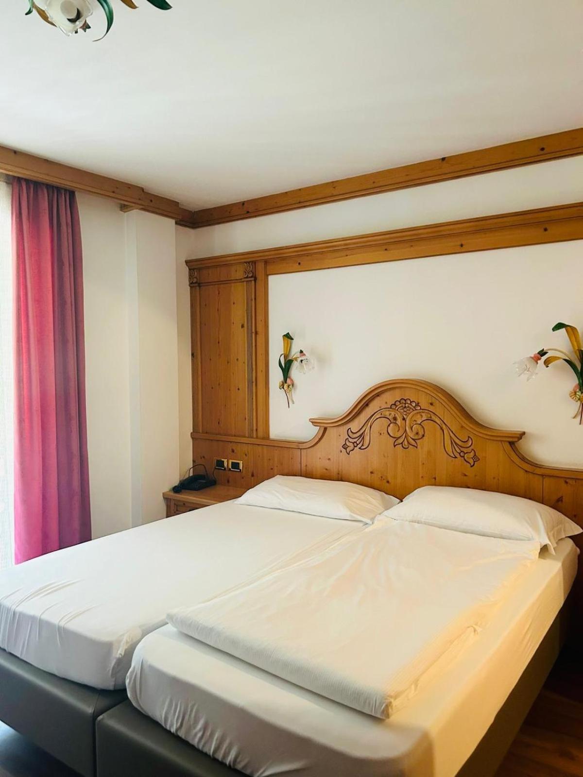 El Ciasel Hotel Canazei Buitenkant foto